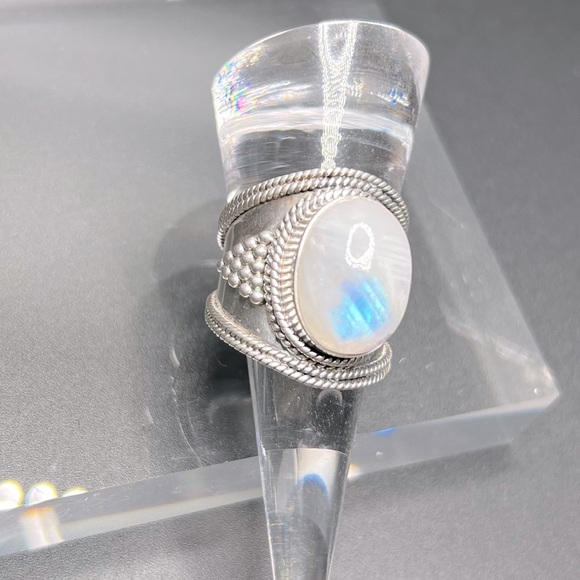 Large Artisan Crafted Stamped .925 Sterling Silver Moonstone Ring - Picture 2 of 5